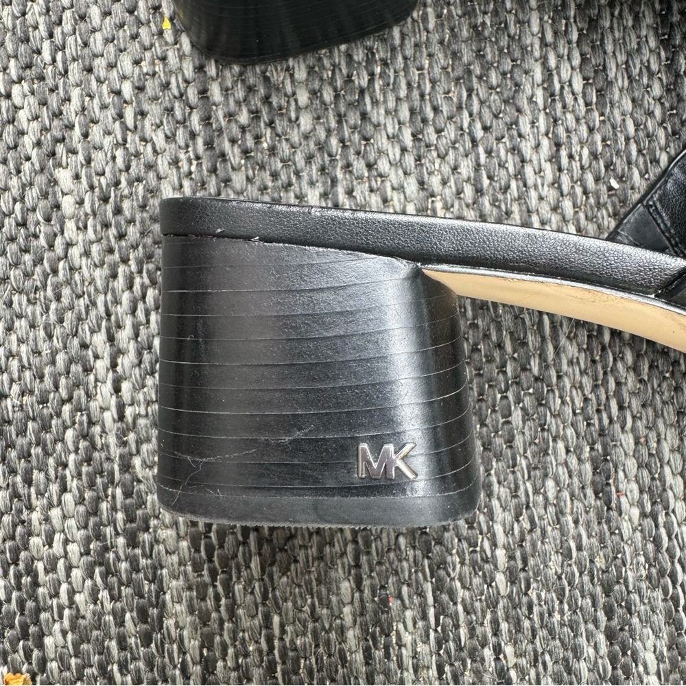 Michael Kors slides - Picture 6 of 8
